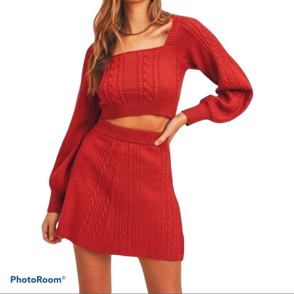 CABLE KNIT SWEATER SET WITH CROP TOP, CRIMSON RED, VARIOUS SIZES - Picture 2 of 5